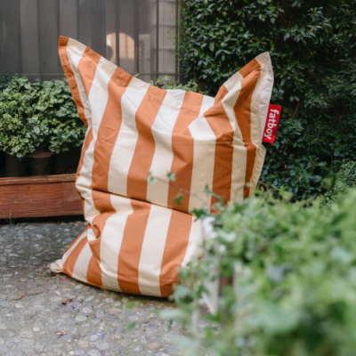 HOME AND GARDEN POUFS AND SEATS
