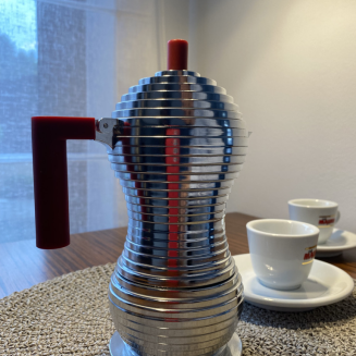 Kawiarka Alessi Pulcina na 3 filiżanki z czerwonym uchwytem na indukcję - 7