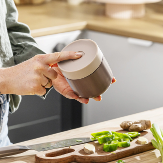 Izolowany pojemnik na żywność BergHOFF Nomad Nommie Aubergine 0.35 l - 2