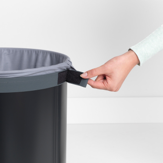 Kosz na pranie z korkową pokrywą Brabantia czarny 60l - 3