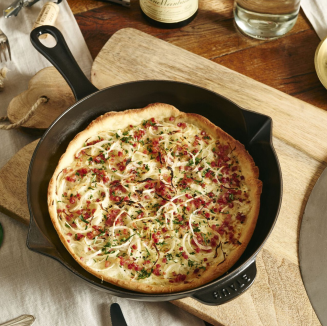 Patelnia żeliwna ze stalową rączką Staub 26 cm black - 5