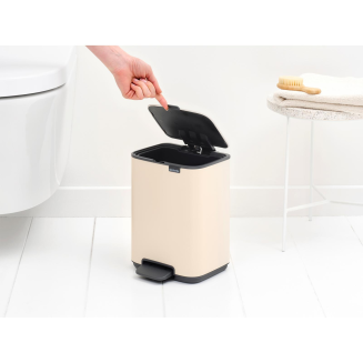 Kosz pedałowy Brabantia Bo 4 l Soft Beige - 10