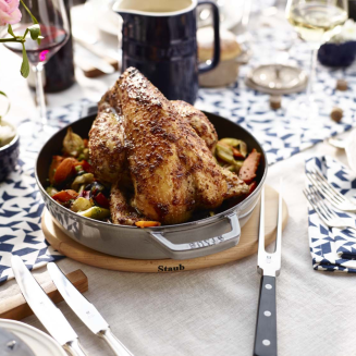 Patelnia żeliwna z dwoma uchwytami Staub 26 cm graphite grey - 4