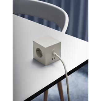 Listwa zasilająca Avolt Square 1 z podwójnym USB-C 30 W i podstawą magnetyczną 3 m beżowa - 11