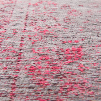 Dywan Louis de Poortere Fading World Medallion pink flash - 2