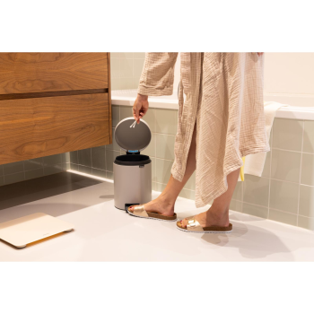 Kosz łazienkowy Brabantia NewIcon 5 l Soft Grey - 12