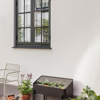 Donica z mini szklarnią Eva Solo Simply Grow Spire - 11