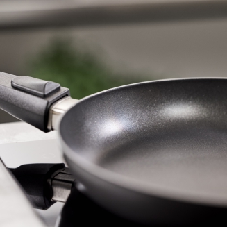 Patelnia z odczepianym uchwytem Scanpan Urban 24 cm - 7