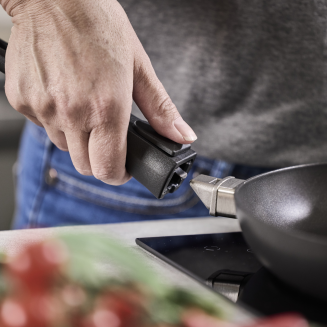 Patelnia z odczepianym uchwytem Scanpan Urban 24 cm - 8