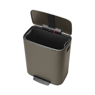 Brabantia Bo waste bin 60l platinum - 4