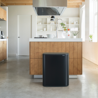 Kosz Brabantia Bo Touch Bin 60l czarny mat - 13