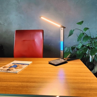 Lampa biurkowa Blaupunkt PRO LED CCT z ładowarką indukcyjną czarna - 7