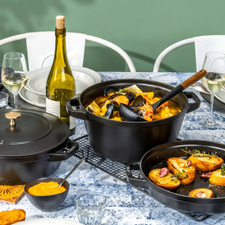  Set of 3 Staub cast iron cookware with lid - 24 cm, Black - 12