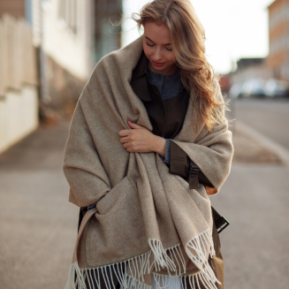 Szal z kieszeniami Lapuan Kankurit ARVO white-beige 60x180 cm - 3