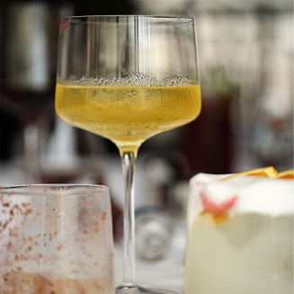 Zestaw 2 kieliszków do koktajli Zone Denmark Rocks 470 ml - 3