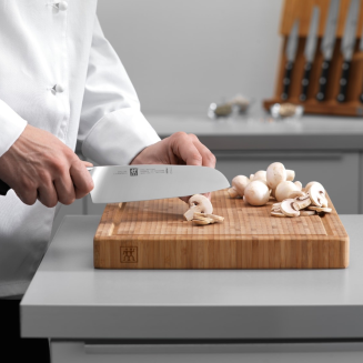 Nóż Santoku Zwilling Pro 18 cm - 4