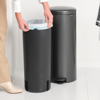 Kosz łazienkowy Brabantia NewIcon 30l Confident Grey - 5