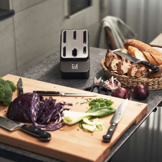 Nóż uniwersalny z ząbkami Zwilling Professional S 13 cm - 5