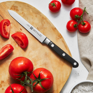 Nóż uniwersalny z ząbkami Zwilling Professional S 13 cm - 4
