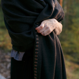 Szal z wełny merino Lapuan Kankurit Saana dark-grey 70x220 cm - 4