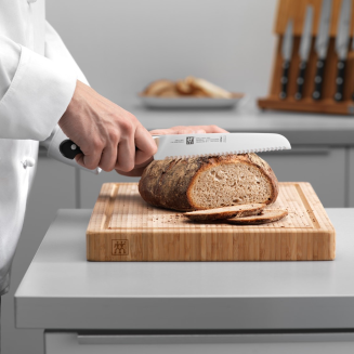 Nóż do pieczywa Zwilling Pro 20 cm - 6