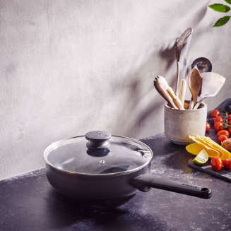 Patelnia głęboka z powłoką nieprzywierającą i pokrywą Brabantia Vanta 24 cm - 2