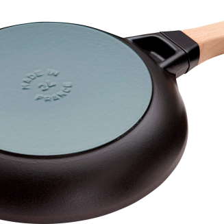 Patelnia żeliwna z drewnianym uchwytem Staub 24 cm - 3