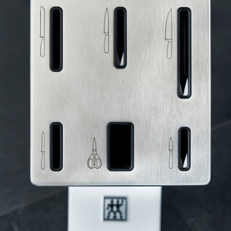  Set of 5 knives in a Zwilling Four Star self-sharpening block - White - 9