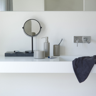 Aquanova Beau Black 3x magnifying mirror | 1x - 3