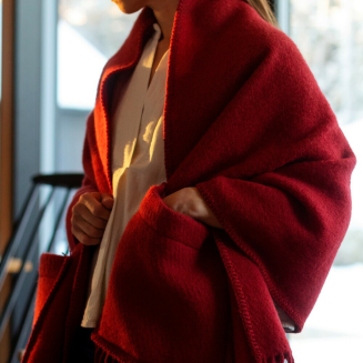 Szal z kieszeniami Lapuan Kankurit UNI dark red 60x170 cm - 3