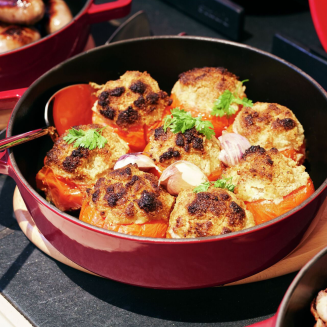 Głęboka patelnia do duszenia z pokrywą Staub Chistera 24 cm cherry - 7