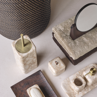 Lusterko powiększające Aquanova Ebony Pecan 7x - 7