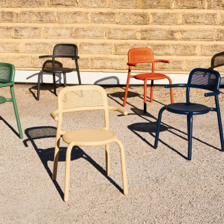 Combi Offer 2: Fatboy Bistreau Toní garden table + 2 x Fatboy Armchair Toní garden chair - 8