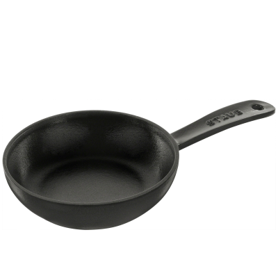 Patelnia żeliwna Staub 16 cm black | JESIENNA PROMOCJA