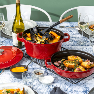  Set of 2 Staub cast iron cookware with lid - 24 cm, Red - 5