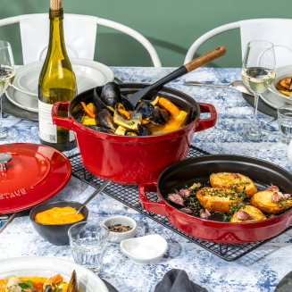 Zestaw 2 naczyń żeliwnych z pokrywą Staub czerwony - 5