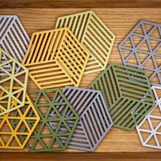 Zestaw 3 podkładek pod naczynia Zone Denmark Hexagon Khaki&Sand&Almond - 3