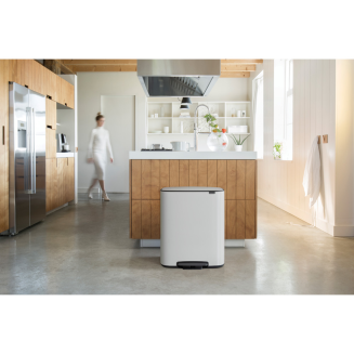 Kosz na śmieci Brabantia Bo 60l biały - 9