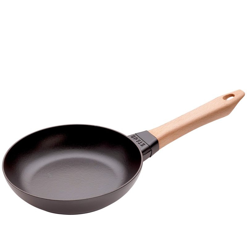  Cast iron frying pan with wooden handle Staub - 20 cm