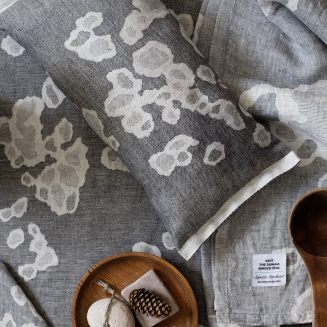  Lapuan Kankurit SAIMAANNORPPA towel white-gray 95x180 cm - 2