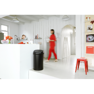 Kosz Brabantia Touch Bin 60l czarny mat - 3