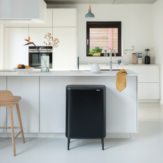 Kosz Brabantia Bo Touch Bin 60l czarny mat - 10