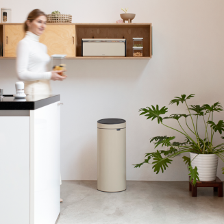 Kosz Brabantia Touch Bin 30l soft beige - 4