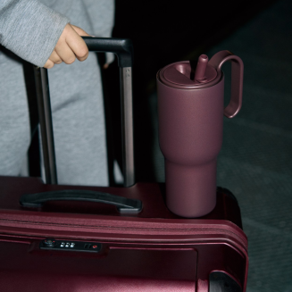 Kubek termiczny ze słomką Eva Solo Sip'n'Go 900 ml Fig Purple | CENA SPECJALNA - 10