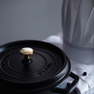 Garnek żeliwny okrągły Staub - Czarny, 800 ml - 2