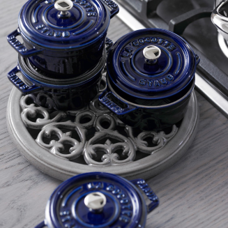 Mini garnek żeliwny okrągły Staub - 250 ml, Niebieski - 3