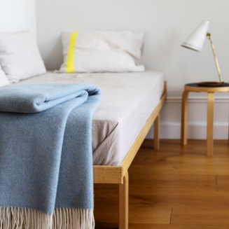 Koc Lapuan Kankurit ARVO white-blue 130x180 cm - 2