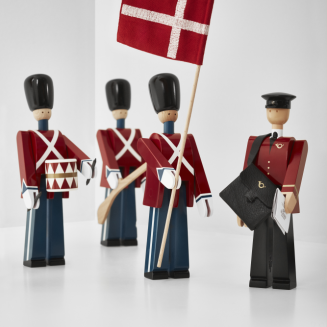 Figurka żołnierzyka ze sztandarem Kay Bojesen 22 cm - 6