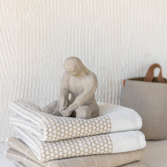 Ręcznik Mette Ditmer TILE Sand & Off-White - 3