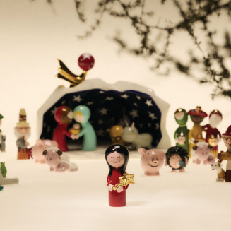 Porcelanowa figurka świąteczna Alessi Dziecko Gwiazd - 5